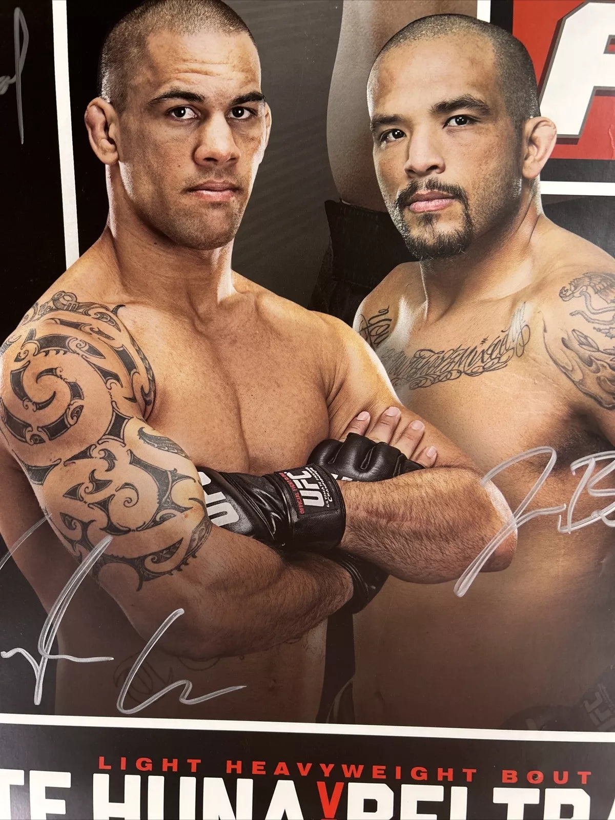 UFC Muñoz vs. Chris Weidman (babyface) Signed Event Poster SBC