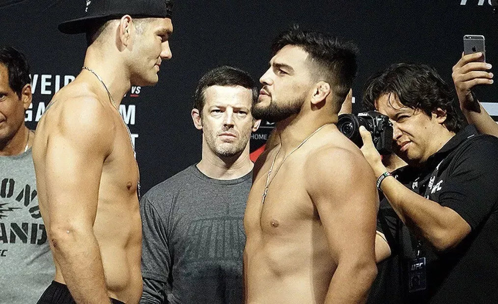 UFC on Fox: Chris Weidman vs. Kelvin Gastelum Signed Event Poster SBC