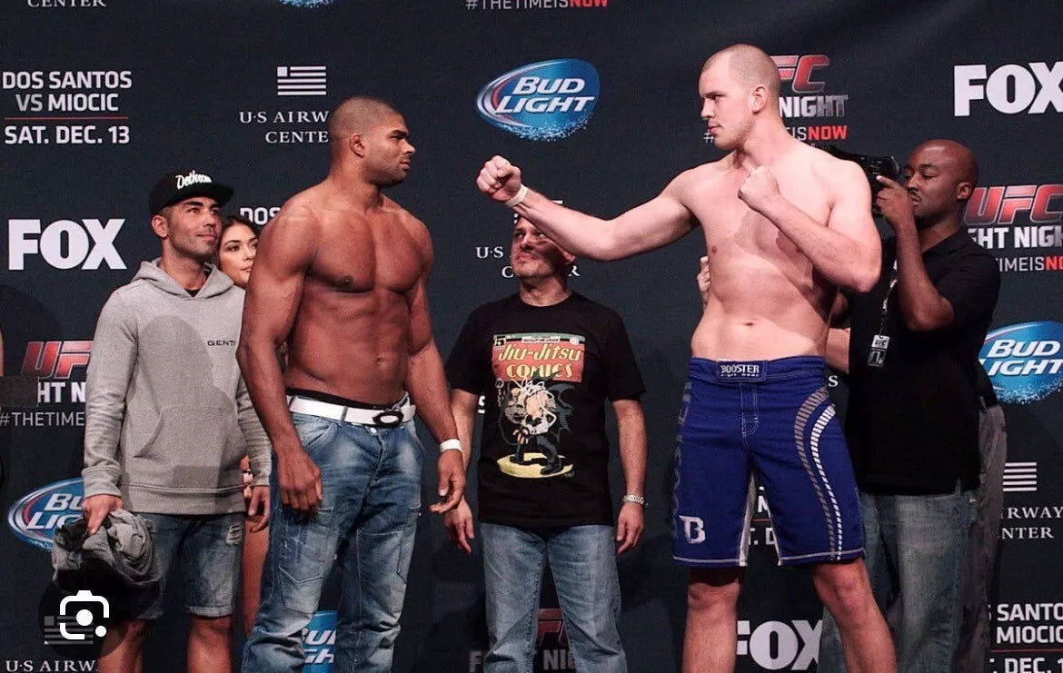 UFC on Fox: dos Santos vs. Stipe Miocic Signed Event Poster SBC MINT!